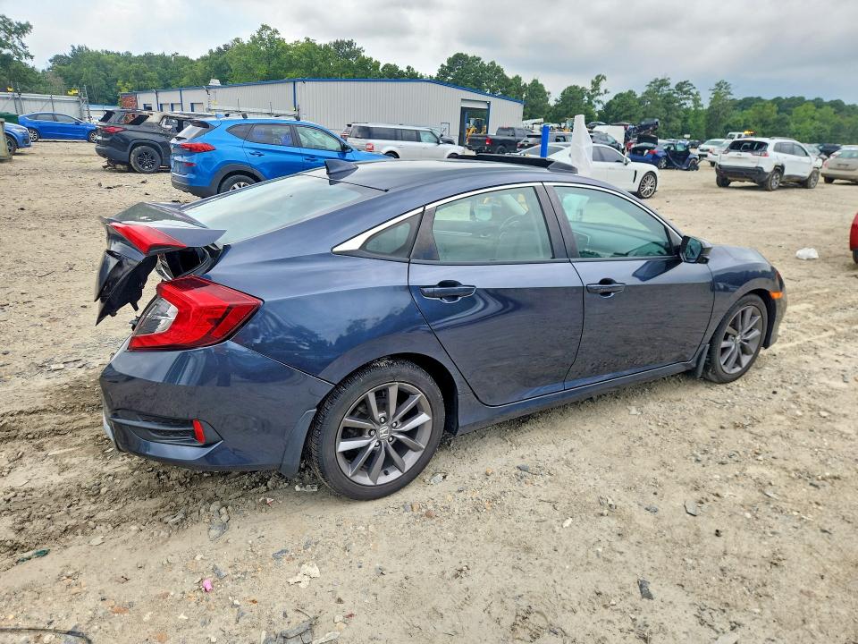 Photo 3 from auction – 2019 HONDA CIVIC with VIN 19XFC1F34KE019850