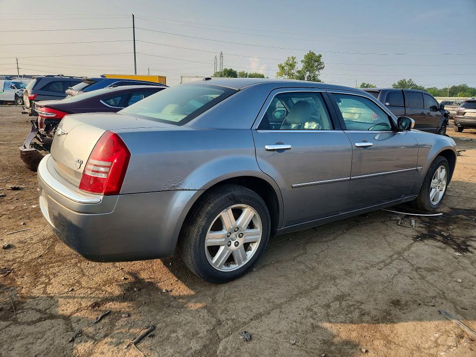 Photo 3 from auction – 2006 CHRYSLER 300C with VIN 2C3KK63H66H277381