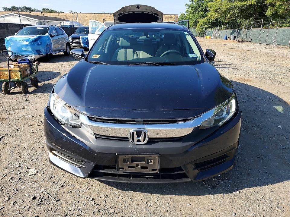 Photo 5 from auction – 2017 HONDA CIVIC with VIN 2HGFC2F59HH578168