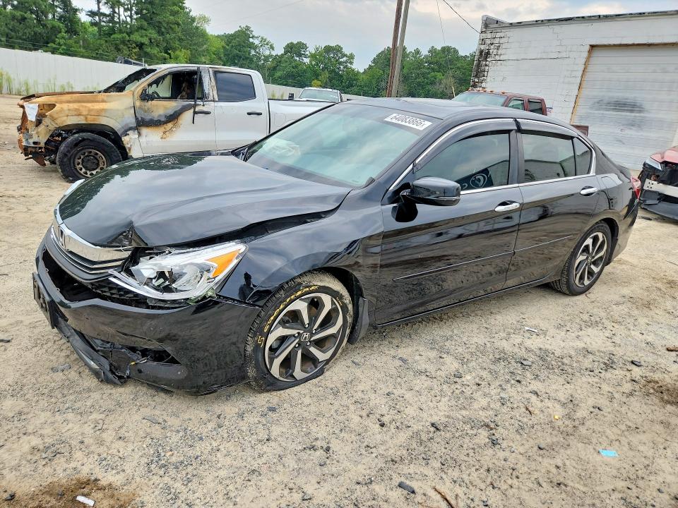 HONDA ACCORD 2016 with VIN 1HGCR2F80GA012473 - Photo from auction