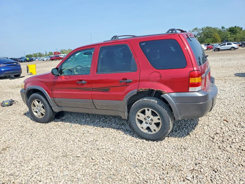 Photo 2 from auction – 2005 FORD ESCAPE with VIN 1FMYU03155KA25639