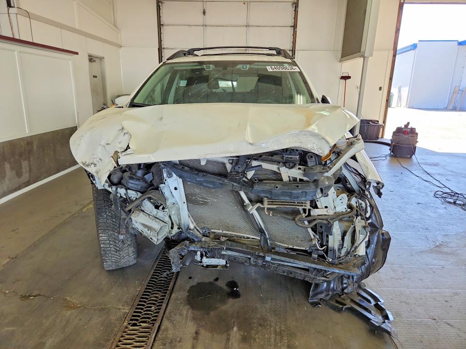 Photo 5 from auction – 2022 SUBARU ASCENT with VIN 4S4WMAPD7N3457676