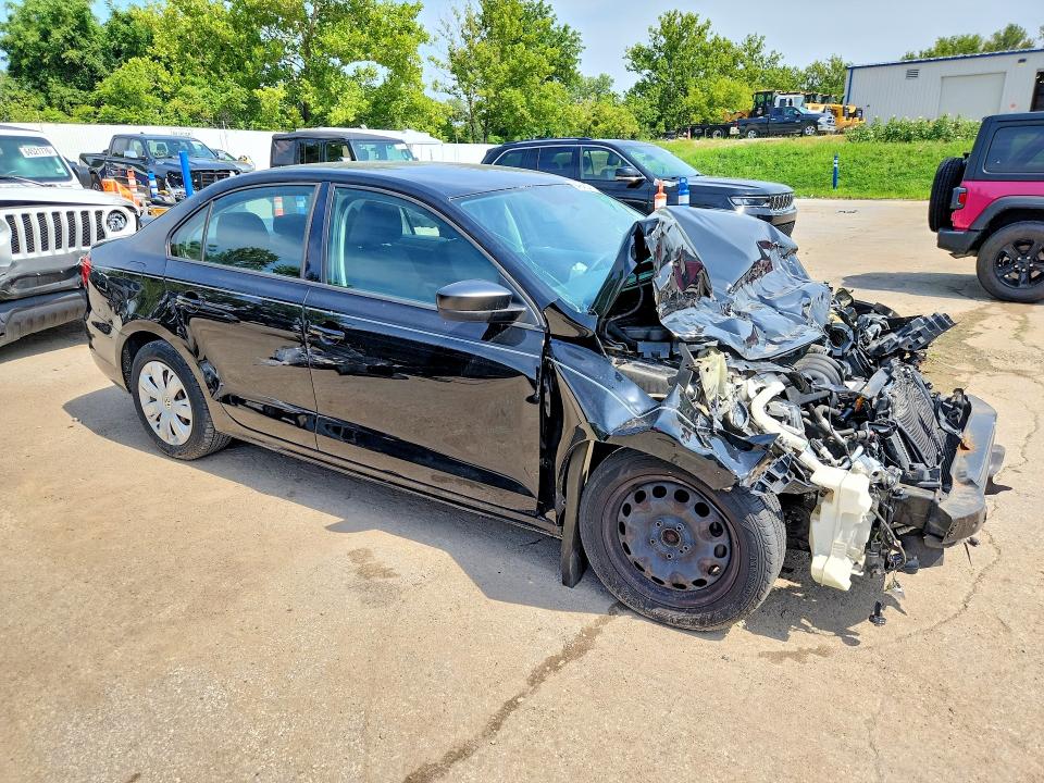 Photo 4 from auction – 2013 VOLKSWAGEN JETTA with VIN 3VW2K7AJ2DM361393