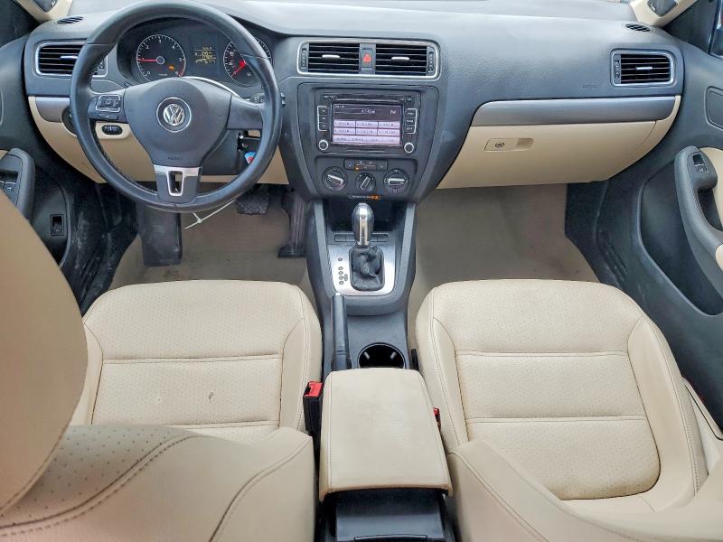 Photo 8 from auction – 2013 VOLKSWAGEN JETTA with VIN 3VWLL7AJ1DM231235