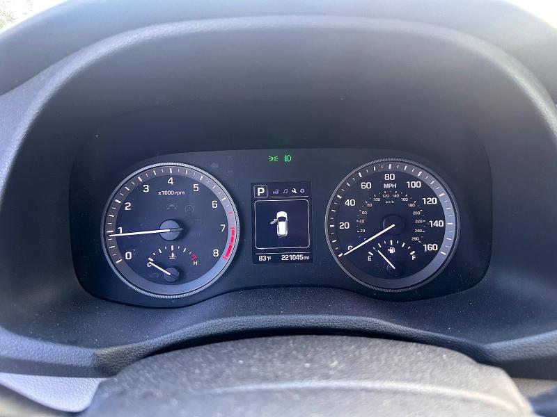 Photo 8 from auction – 2018 HYUNDAI TUCSON with VIN KM8J3CA49JU676774