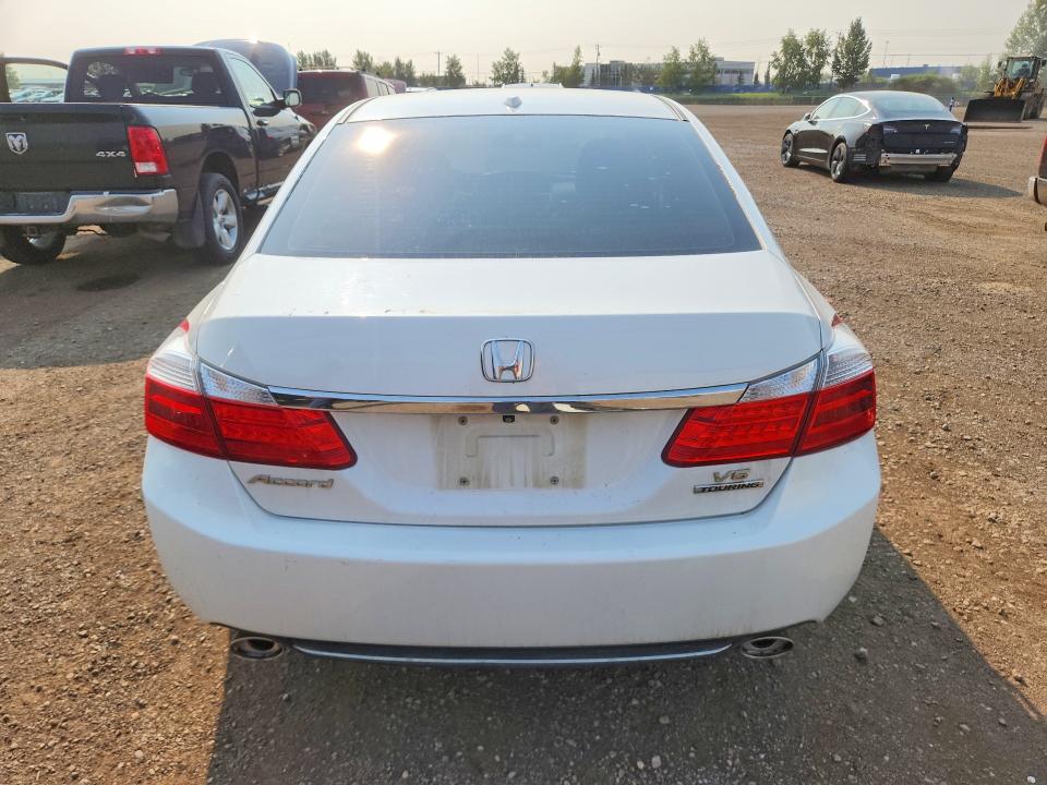 Photo 6 from auction – 2014 HONDA ACCORD with VIN 1HGCR3F92EA801915