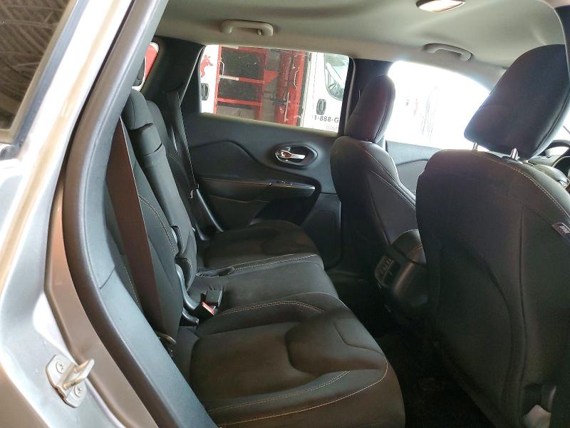 Photo 11 from auction – 2015 JEEP CHEROKEE with VIN 1C4PJLCB7FW790705