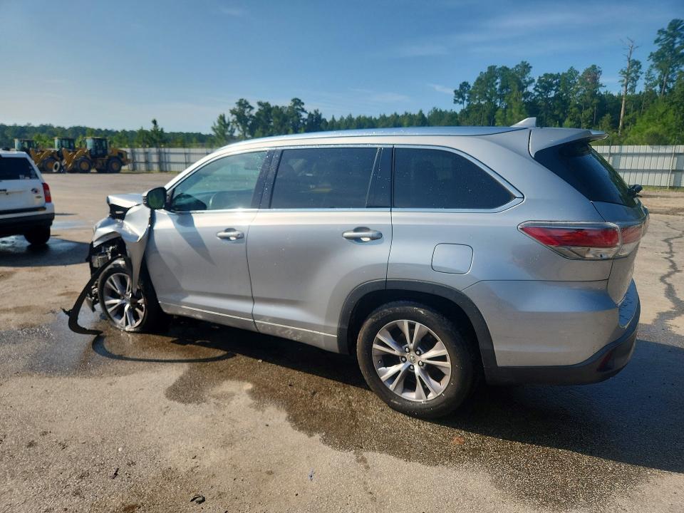 Photo 2 from auction – 2015 TOYOTA HIGHLANDER with VIN 5TDKKRFH0FS087134