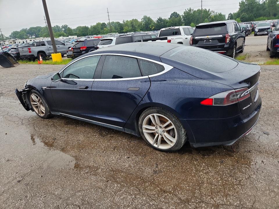 Photo 2 from auction – 2013 TESLA MODEL S with VIN 5YJSA1AG4DFP08699