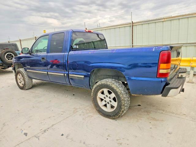 Photo 2 from auction – 2000 CHEVROLET SILVERADO with VIN 2GCEC19T5Y1325694
