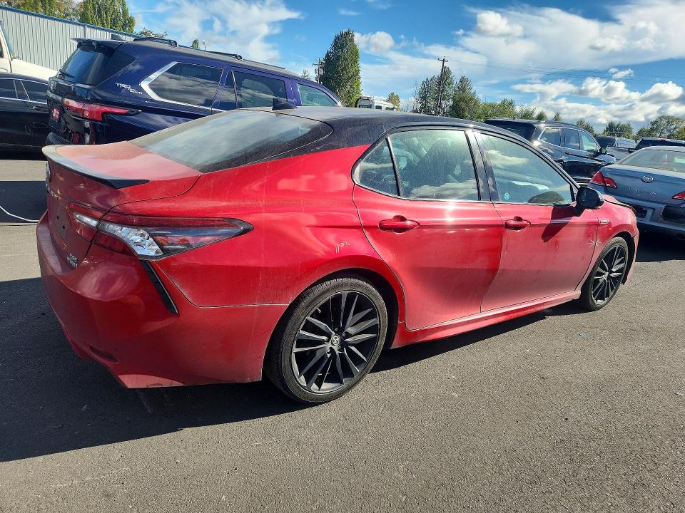 Снимка 3 от търг – 2021 TOYOTA CAMRY с VIN 4T1K31AK1MU020919