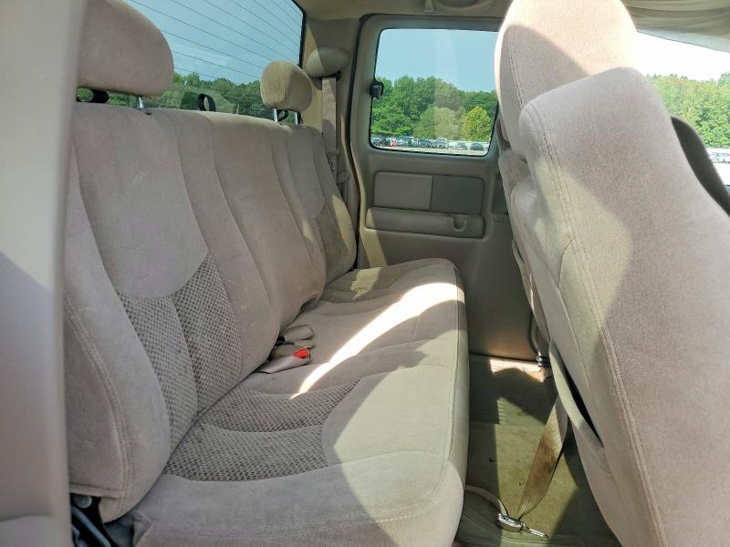 Photo 10 from auction – 2004 CHEVROLET SILVERADO with VIN 2GCEC19T141269621