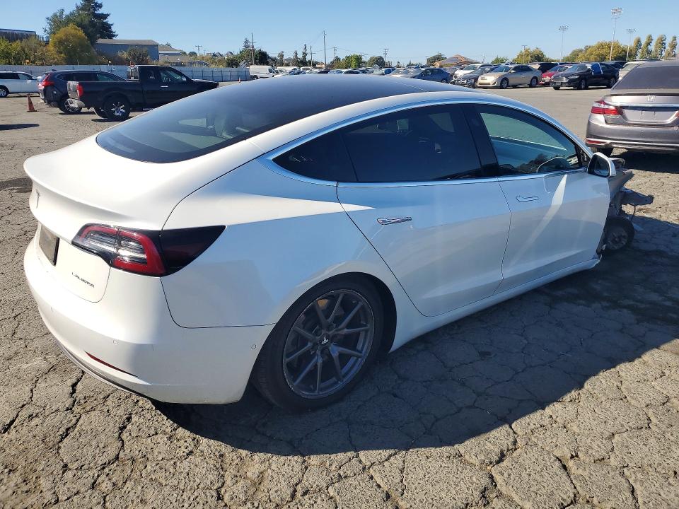 Photo 3 from auction – 2020 TESLA MODEL 3 with VIN 5YJ3E1EBXLF637580