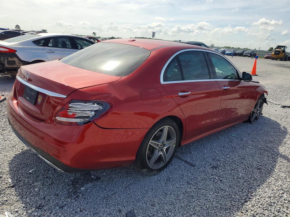 Photo 3 from auction – 2018 MERCEDES-BENZ E with VIN WDDZF4JB1JA487515