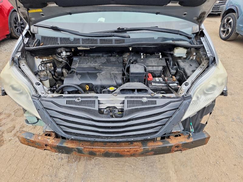 Photo 12 from auction – 2011 TOYOTA SIENNA with VIN 5TDZK3DC8BS022464