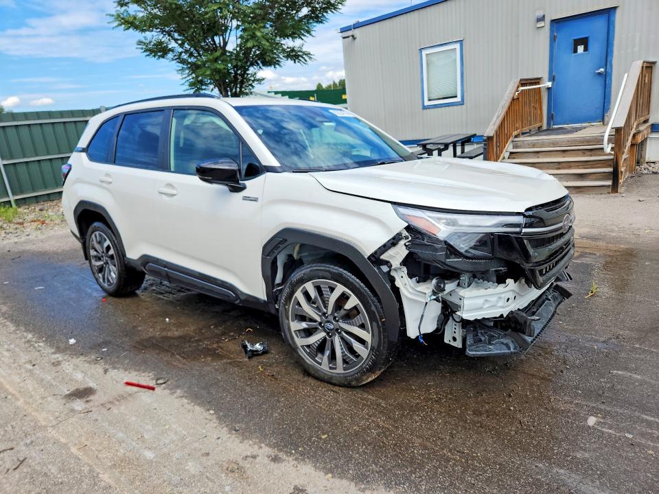 Photo 4 from auction – 2025 SUBARU FORESTER with VIN JF2SLSTD3SH439354