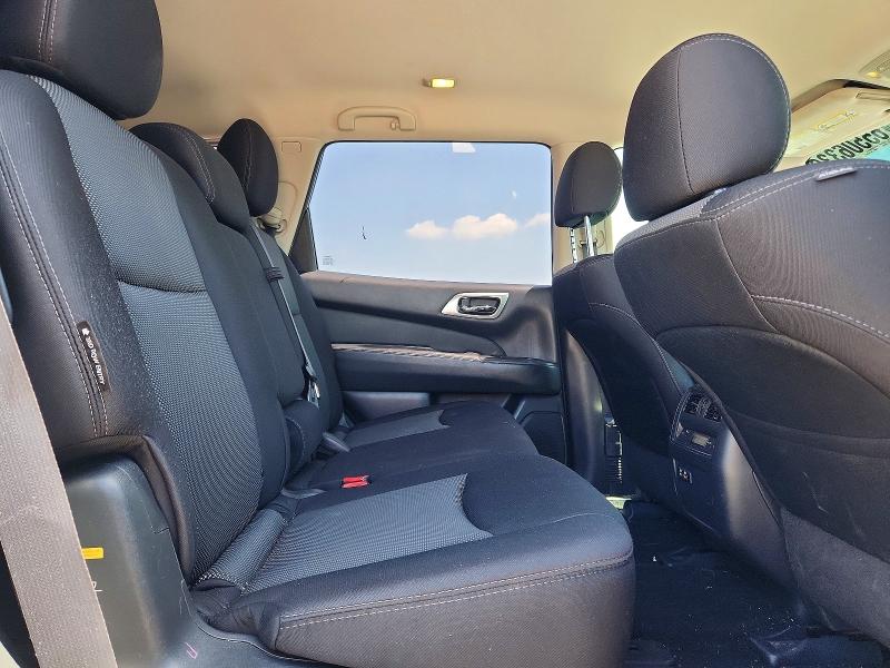 Photo 11 from auction – 2019 NISSAN PATHFINDER with VIN 5N1DR2MN0KC580324
