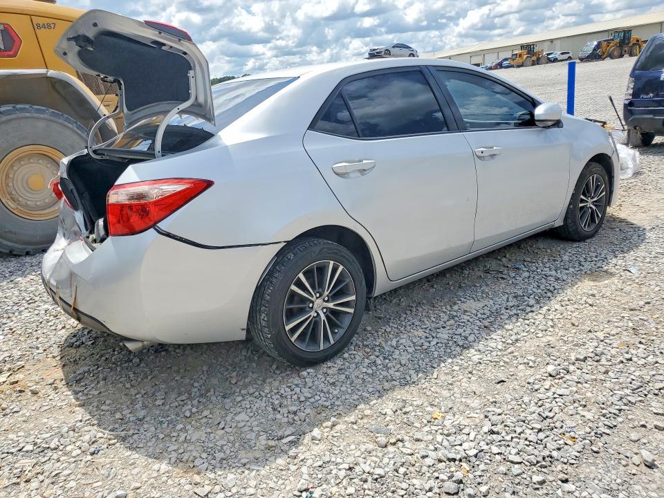 Photo 3 from auction – 2017 TOYOTA COROLLA with VIN 5YFBURHE1HP736755