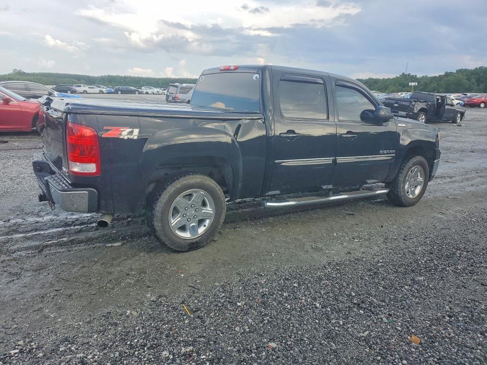 Photo 3 from auction – 2011 GMC SIERRA with VIN 3GTP2VE3XBG324774