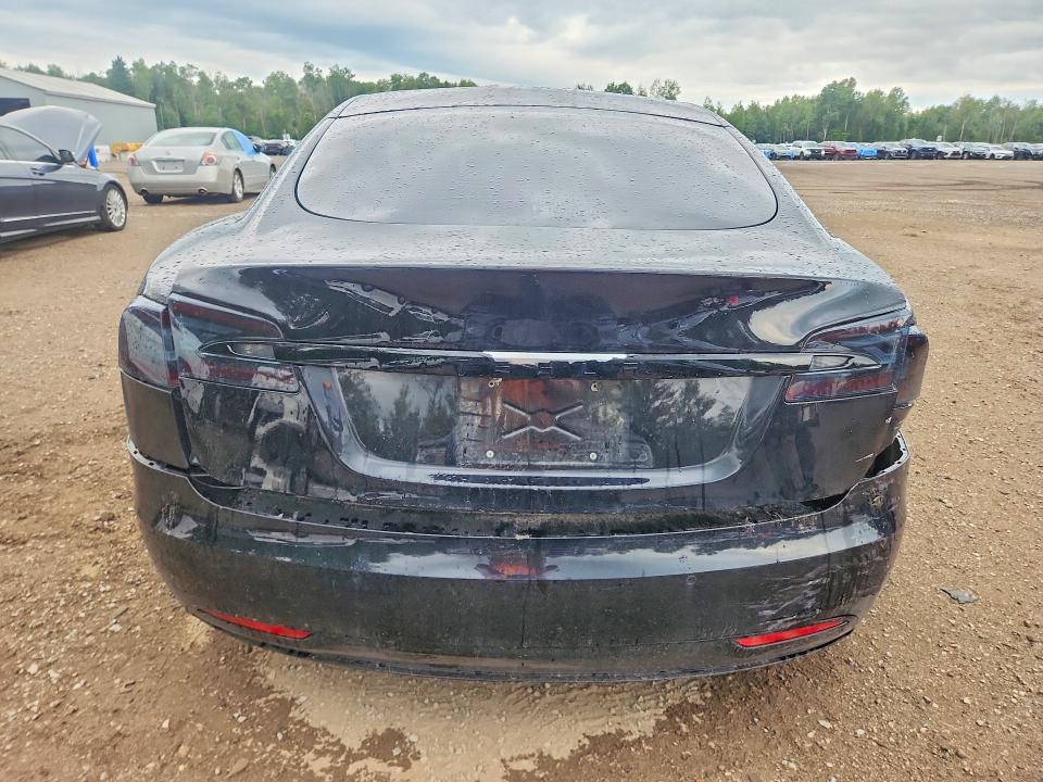 Photo 6 from auction – 2017 TESLA MODEL S with VIN 5YJSA1E26HF194519