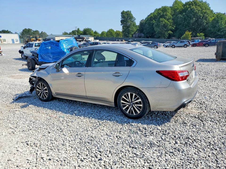 Photo 2 from auction – 2019 SUBARU LEGACY with VIN 4S3BNAF67K3031811