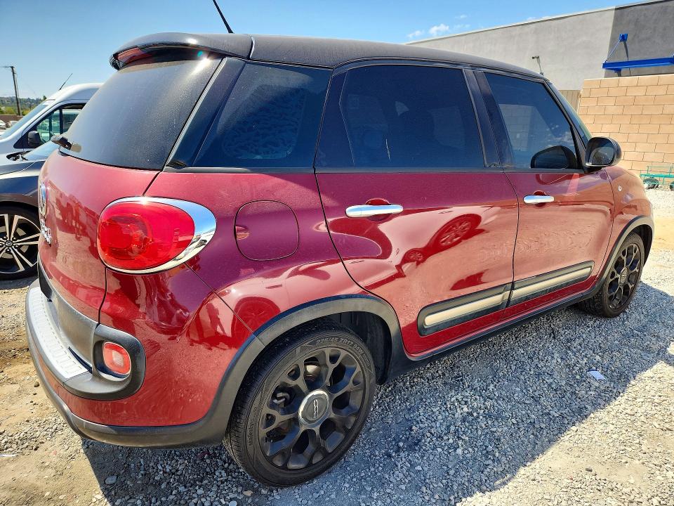 Photo 3 from auction – 2015 FIAT 500L with VIN ZFBCFADH5FZ031964