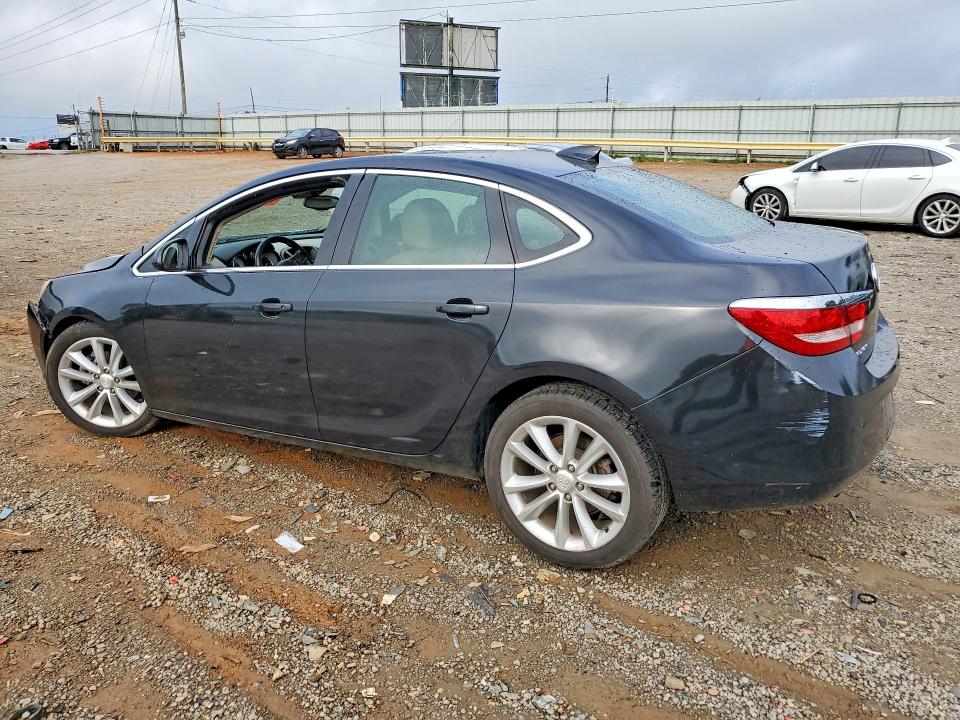 Photo 2 from auction – 2015 BUICK VERANO with VIN 1G4PP5SK8F4146438