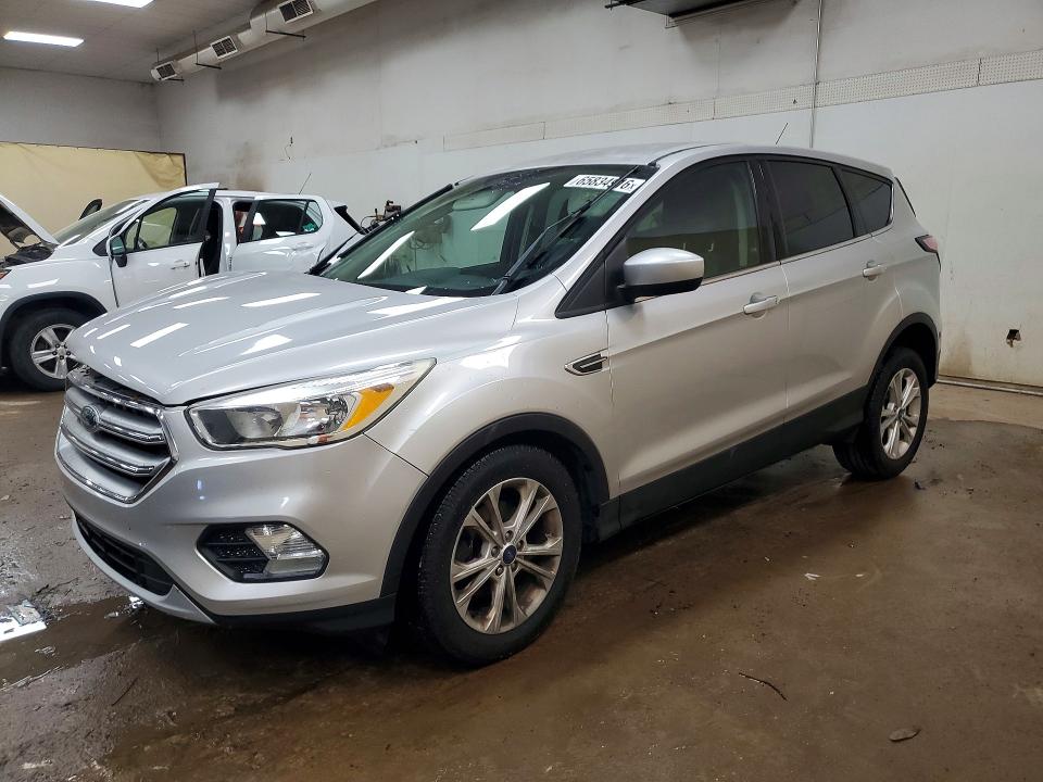FORD ESCAPE 2017 with VIN 1FMCU0GD0HUD38461 - Photo from auction