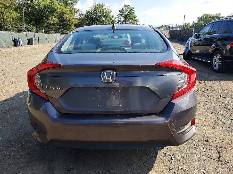Photo 6 from auction – 2018 HONDA CIVIC with VIN 2HGFC2F75JH566817