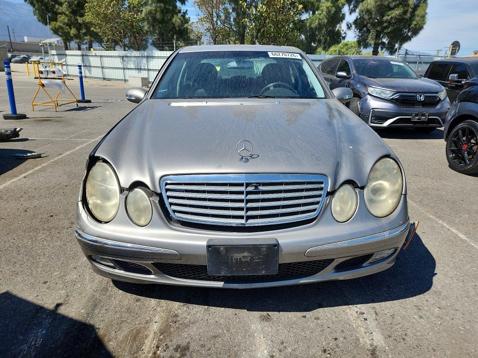 Photo 5 from auction – 2005 MERCEDES-BENZ E with VIN WDBUF65J15A608064