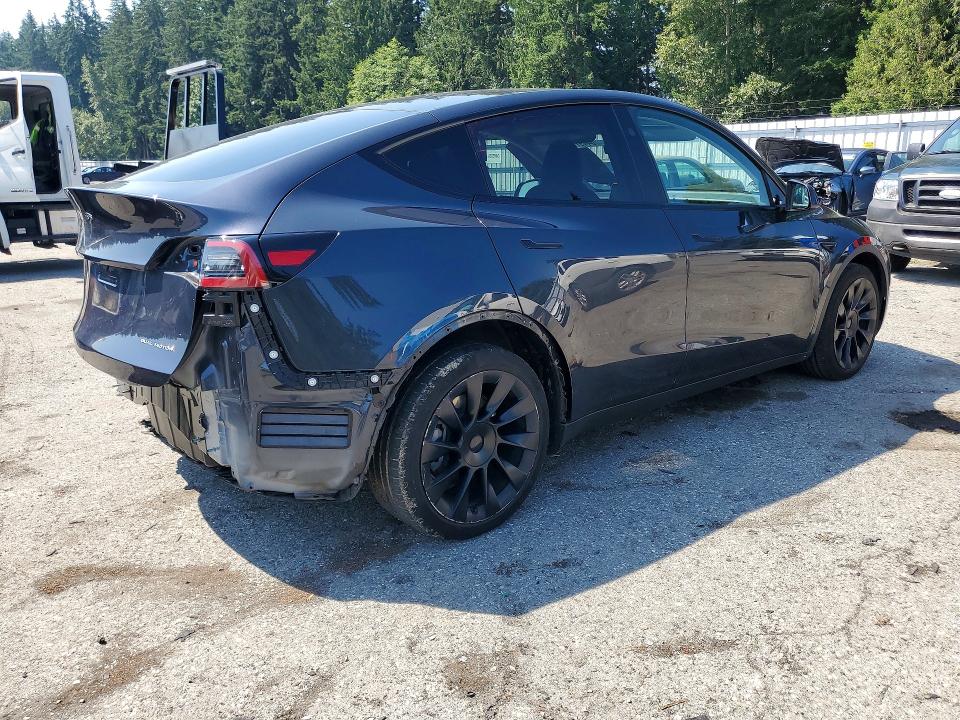 Photo 3 from auction – 2024 TESLA MODEL Y with VIN 7SAYGDEE4RF013801