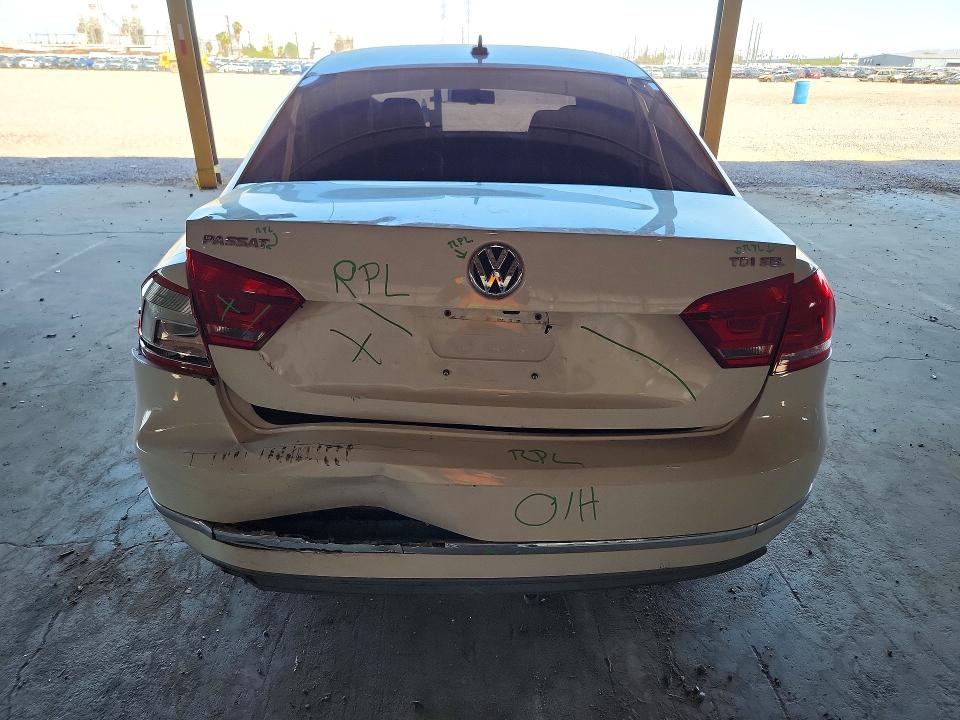 Photo 6 from auction – 2013 VOLKSWAGEN PASSAT with VIN 1VWCN7A31DC148109