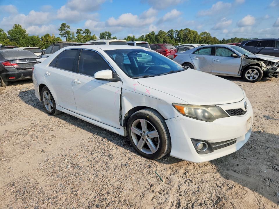 Photo 4 from auction – 2014 TOYOTA CAMRY with VIN 4T1BF1FK7EU340070