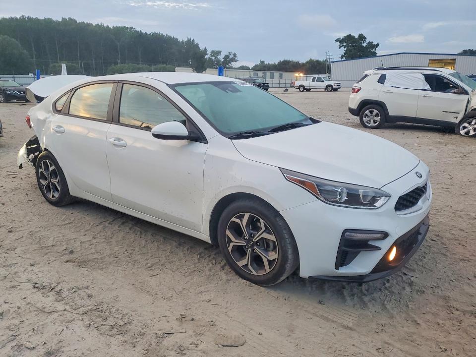 Photo 4 from auction – 2021 KIA FORTE with VIN 3KPF24AD8ME312366