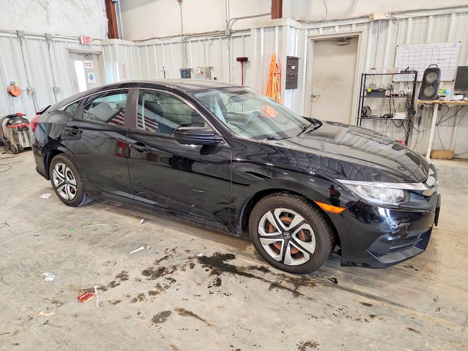 Photo 4 from auction – 2016 HONDA CIVIC with VIN 19XFC2F56GE093916