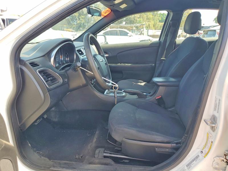 Photo 7 from auction – 2012 CHRYSLER 200 with VIN 1C3CCBAB7CN317432