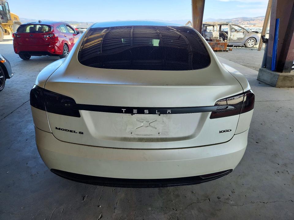 Photo 6 from auction – 2017 TESLA MODEL S with VIN 5YJSA1E20HF208219