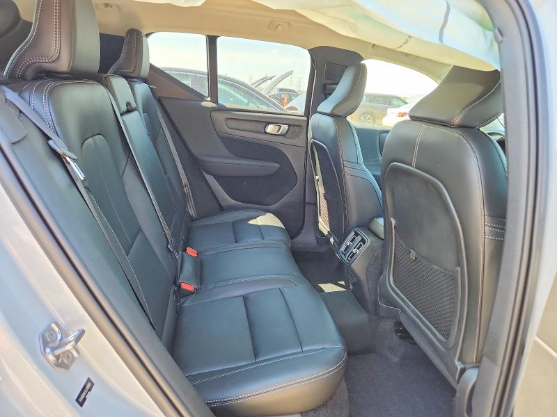 Photo 10 from auction – 2020 VOLVO XC40 with VIN YV4162UK3L2268184