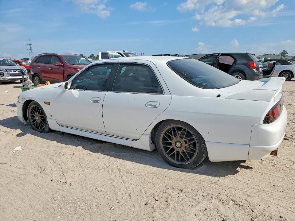 Photo 2 from auction – 1995 NISSAN SKYLINE with VIN HR33060160