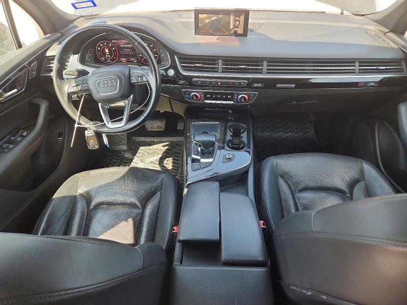 Foto 8 de la subasta – 2017 AUDI Q7 con VIN WA1LAAF74HD016852