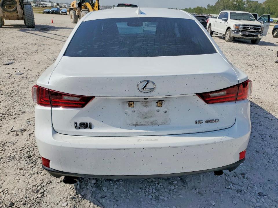 Photo 6 from auction – 2014 LEXUS IS with VIN JTHBE1D2XE5010443