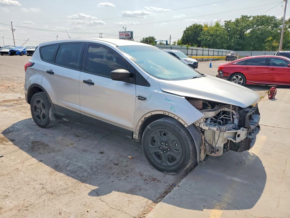 Photo 4 from auction – 2019 FORD ESCAPE with VIN 1FMCU0F76KUA62824