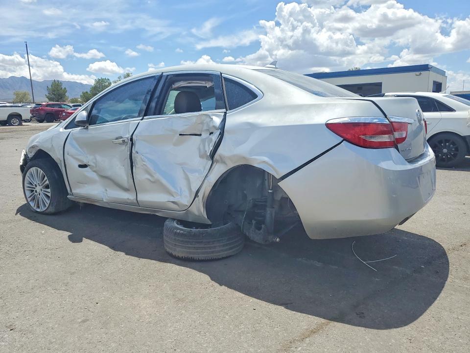 Photo 2 from auction – 2014 BUICK VERANO with VIN 1G4PP5SK2E4160673