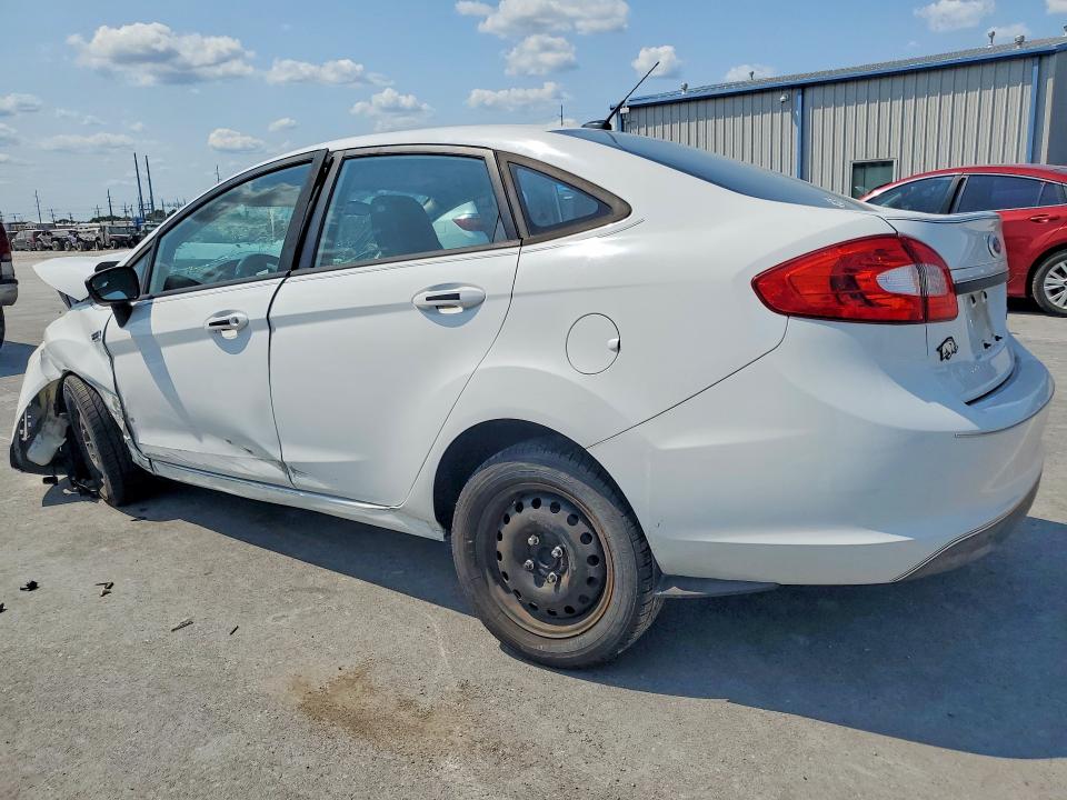 Photo 2 from auction – 2013 FORD FIESTA with VIN 3FADP4AJ0DM178091