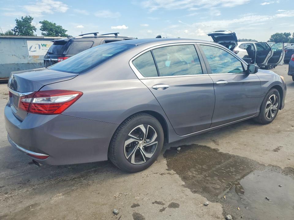 Photo 3 from auction – 2016 HONDA ACCORD with VIN 1HGCR2F33GA076446