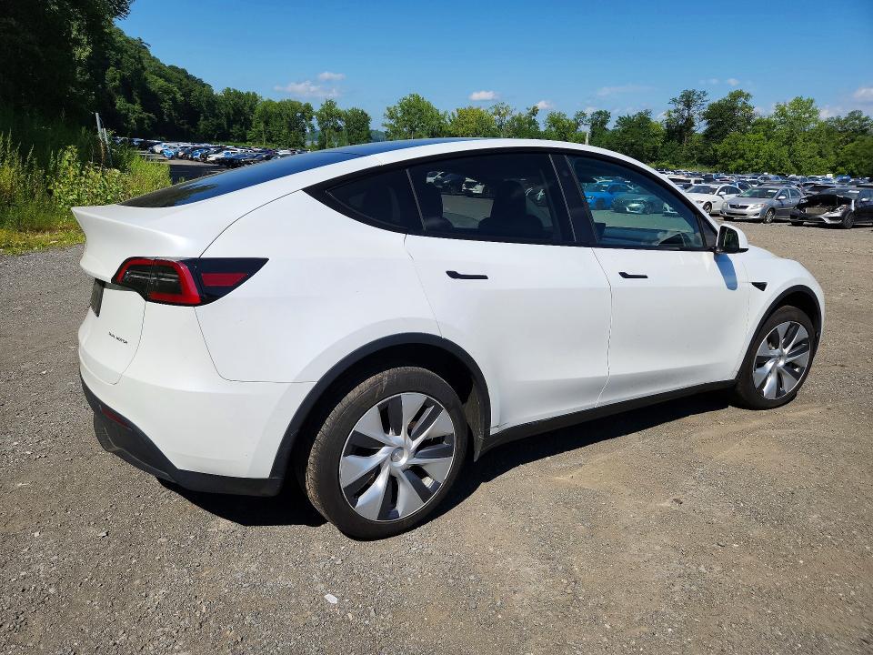 Photo 3 from auction – 2023 TESLA MODEL Y with VIN 7SAYGDEE0PA109533