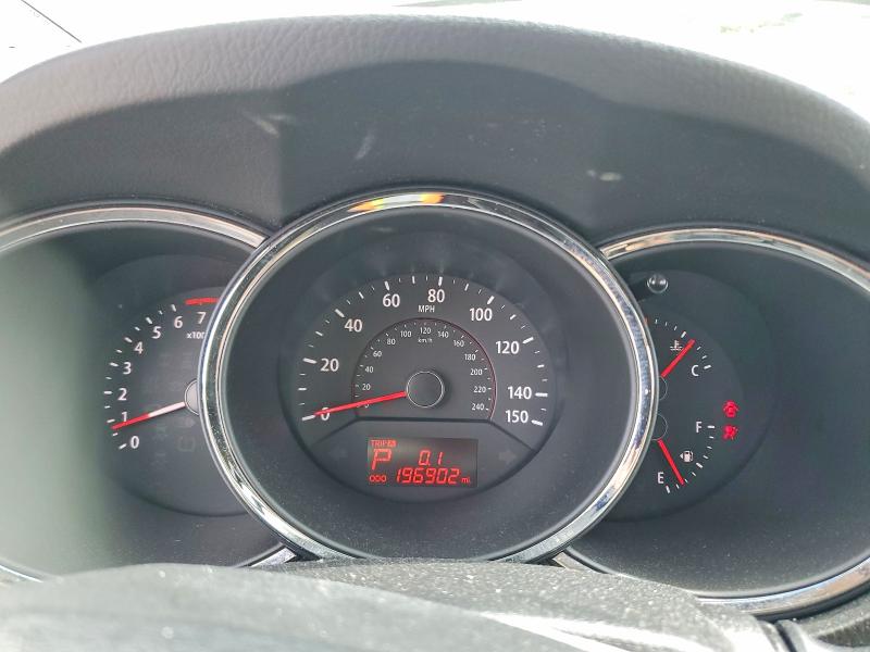 Photo 9 from auction – 2012 KIA SORENTO with VIN 5XYKT3A19CG191845