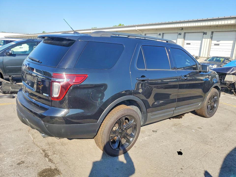 Photo 3 from auction – 2014 FORD EXPLORER with VIN 1FM5K8GT0EGB71405