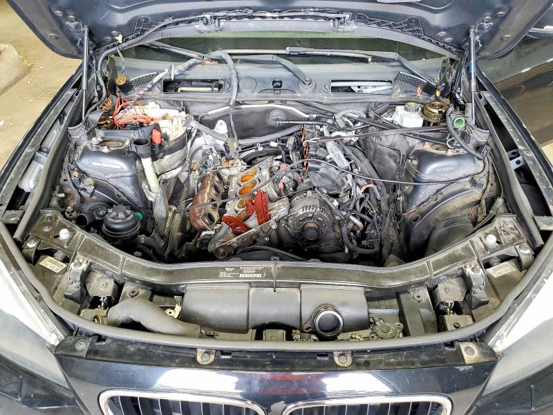 Photo 12 from auction – 2015 BMW X1 with VIN WBAVL1C54FVY25056