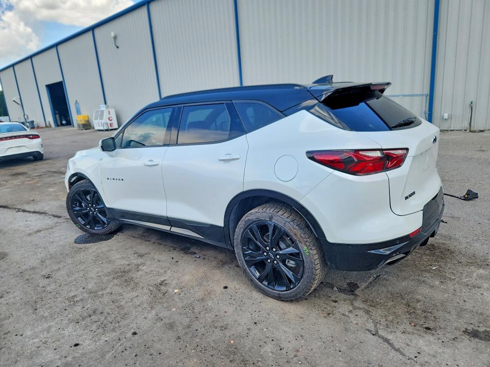 Photo 2 from auction – 2022 CHEVROLET BLAZER with VIN 3GNKBERSXNS237364